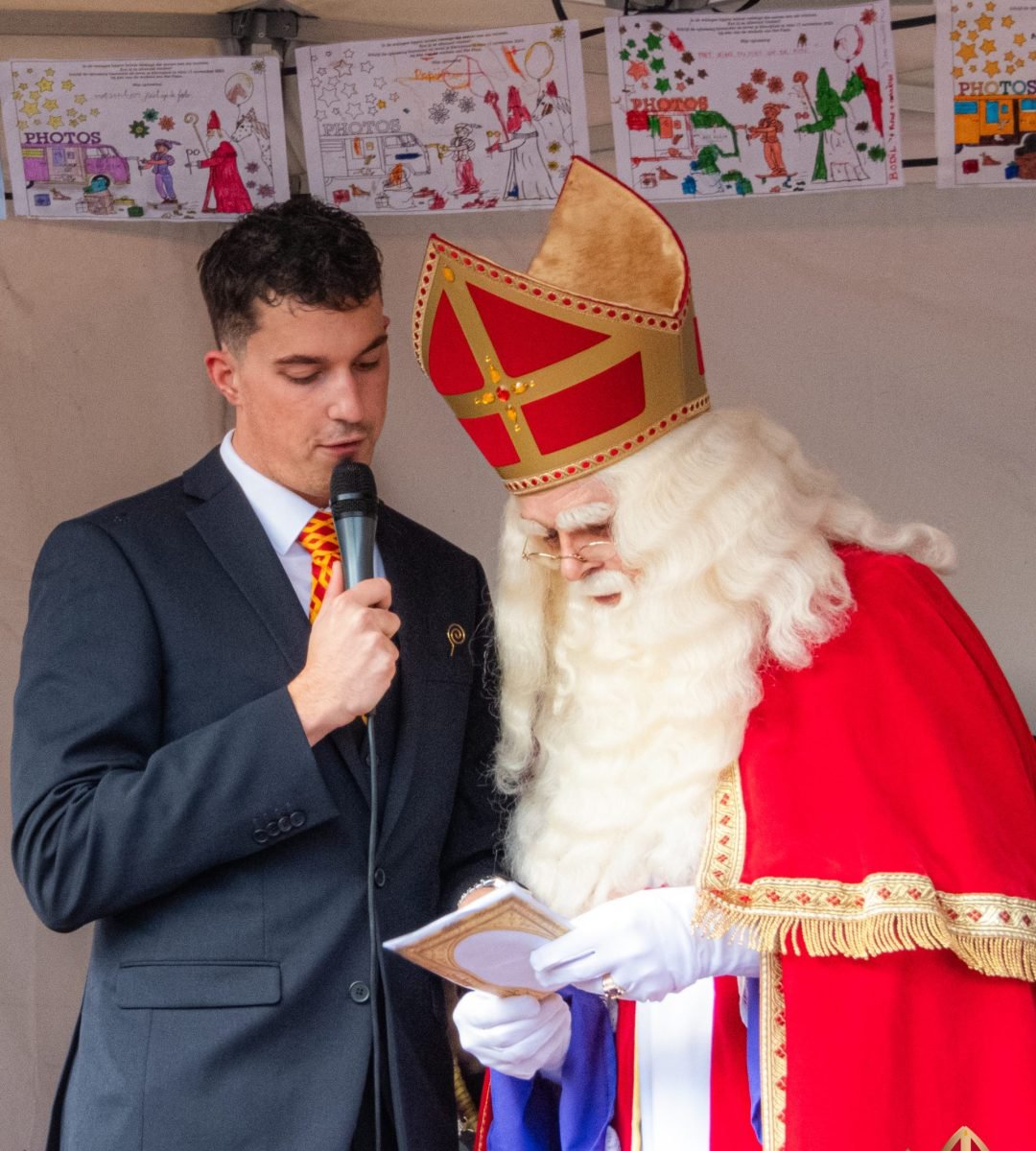 Sinterklaas_Hillegersberg-2023_Sintenpietnaarwens.nl-29